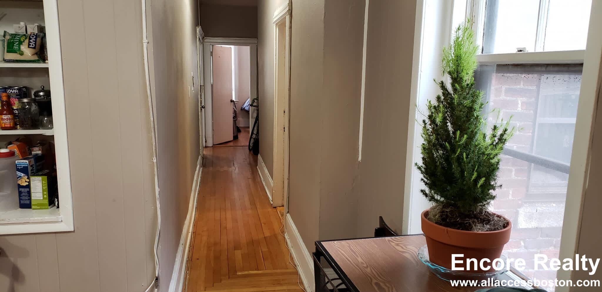 477 Park Dr – photo 2