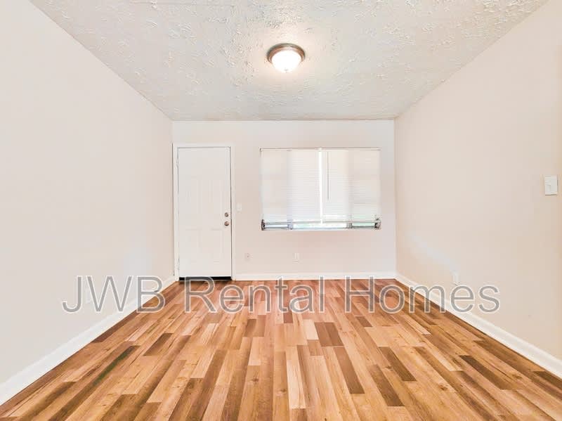 2321 Kinwood Ave – photo 4