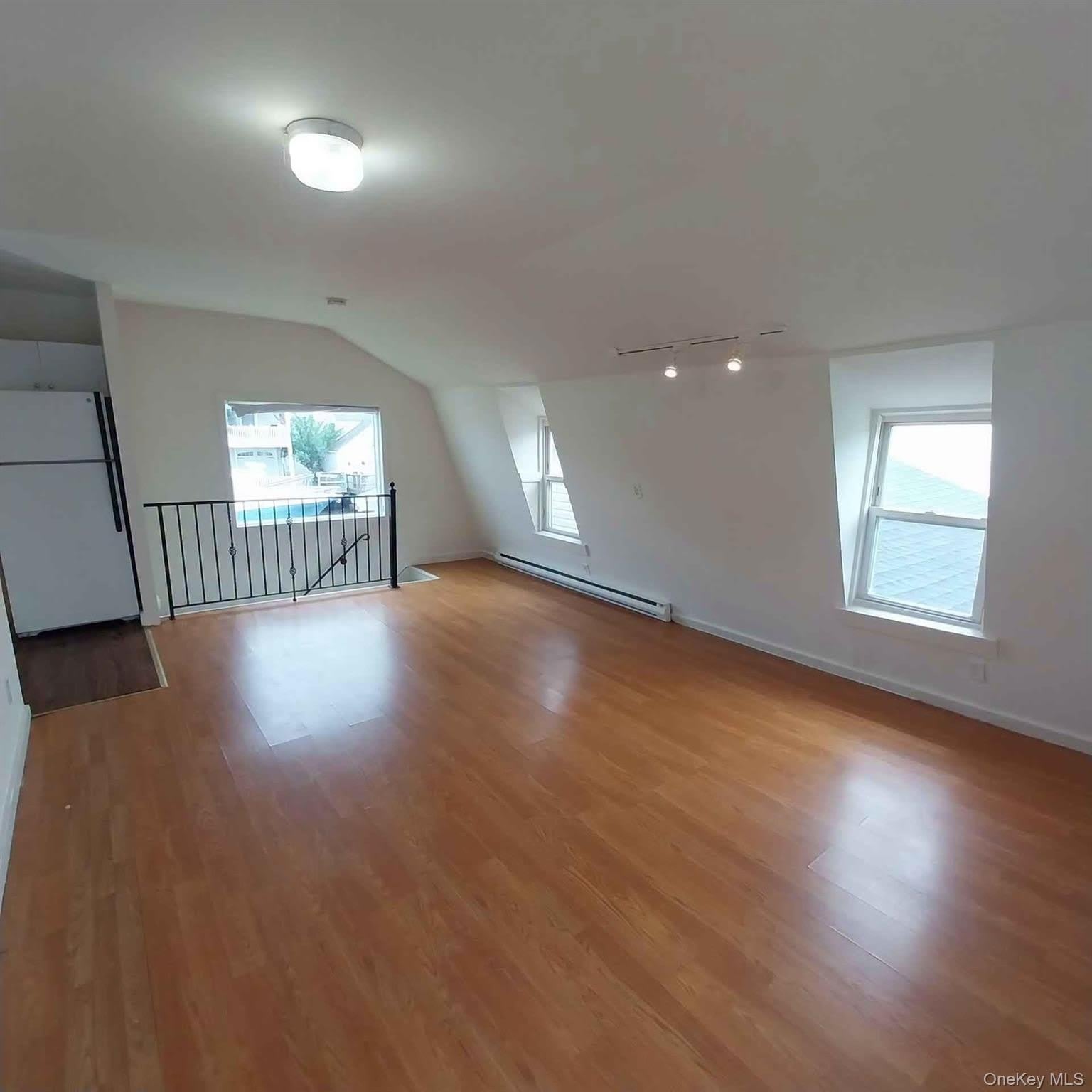 429 Guy Lombardo Avenue – photo 3