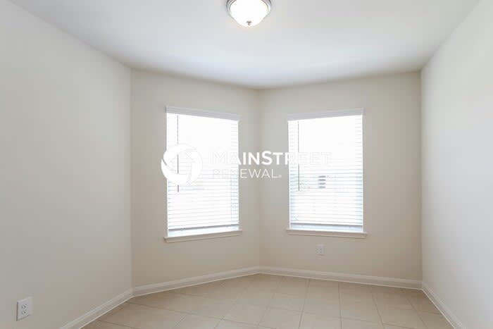 1214 Emerald Stone Drive – photo 4