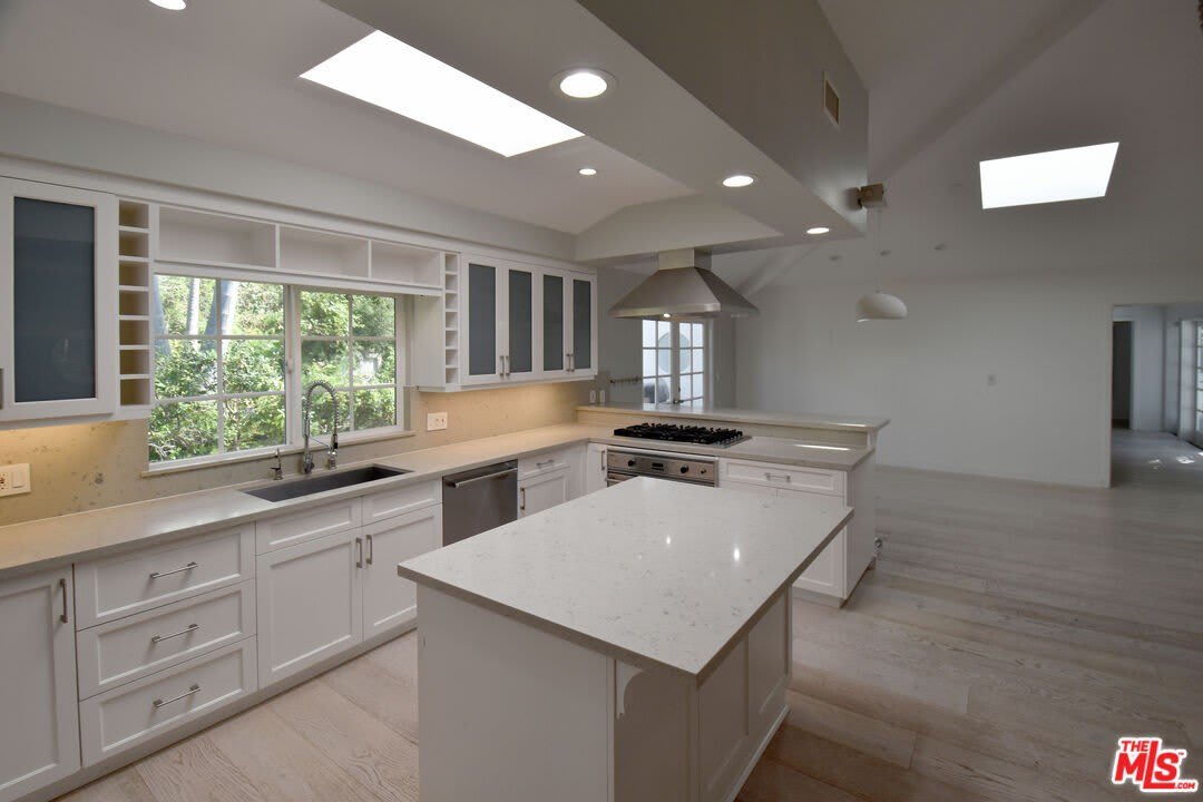 3614 Malibu Country Dr – photo 3