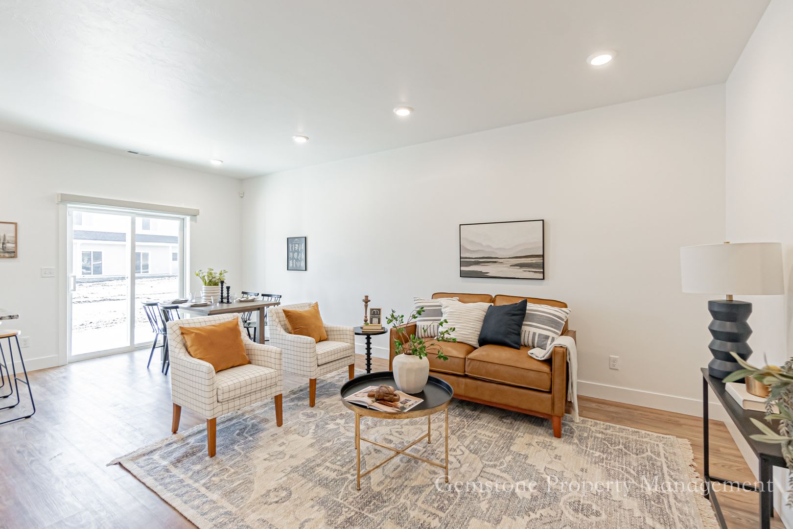 Darling 3 Bed 2 5 Bath Townhome Located In Sugar City Id – photo 3