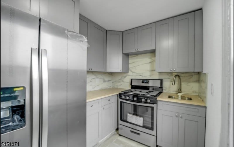 227 Snyder St – photo 3