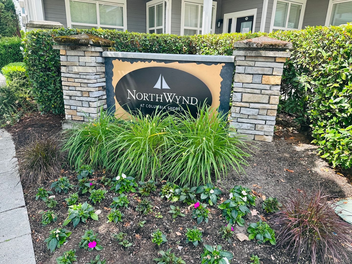 Charming Condo In Terrific Waterfront Location – photo 2
