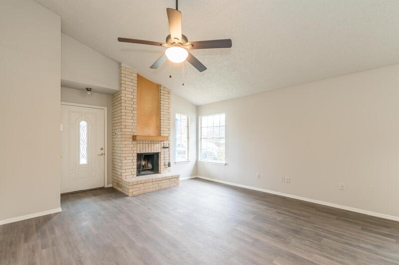 3518 Stoney Bluff Street – photo 4