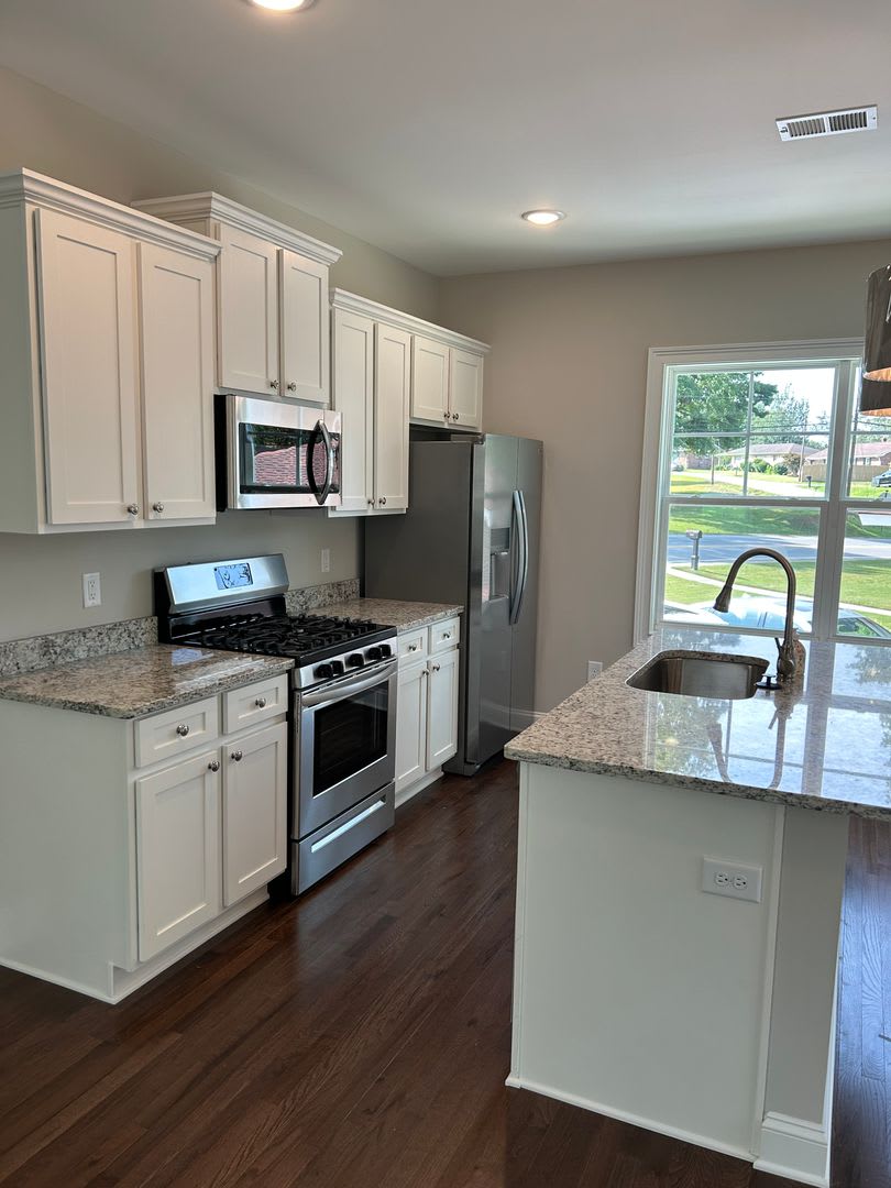 Greenville, 3BD/2BA, 1420SF – photo 3