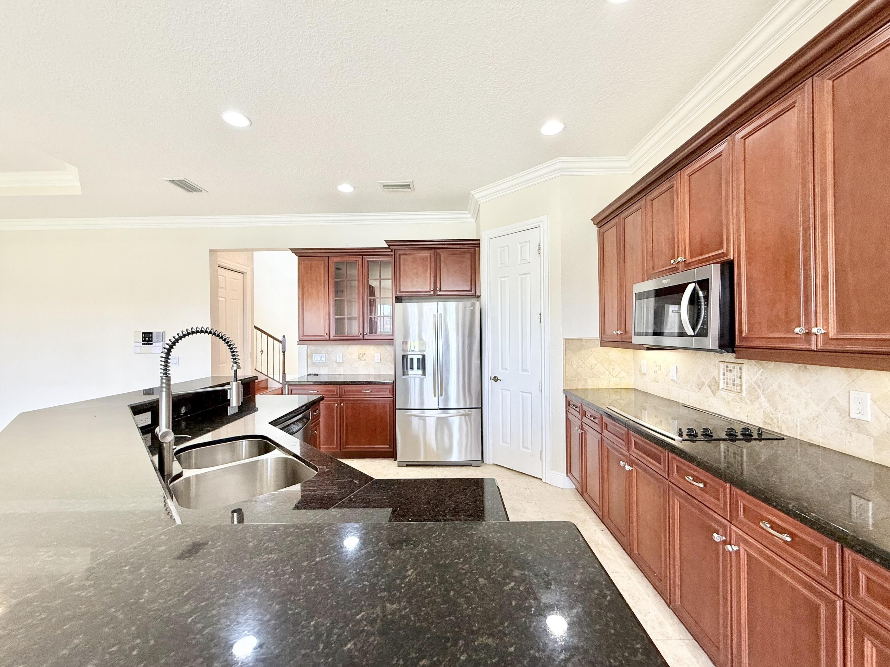 9656 Cobblestone Creek Drive – photo 4