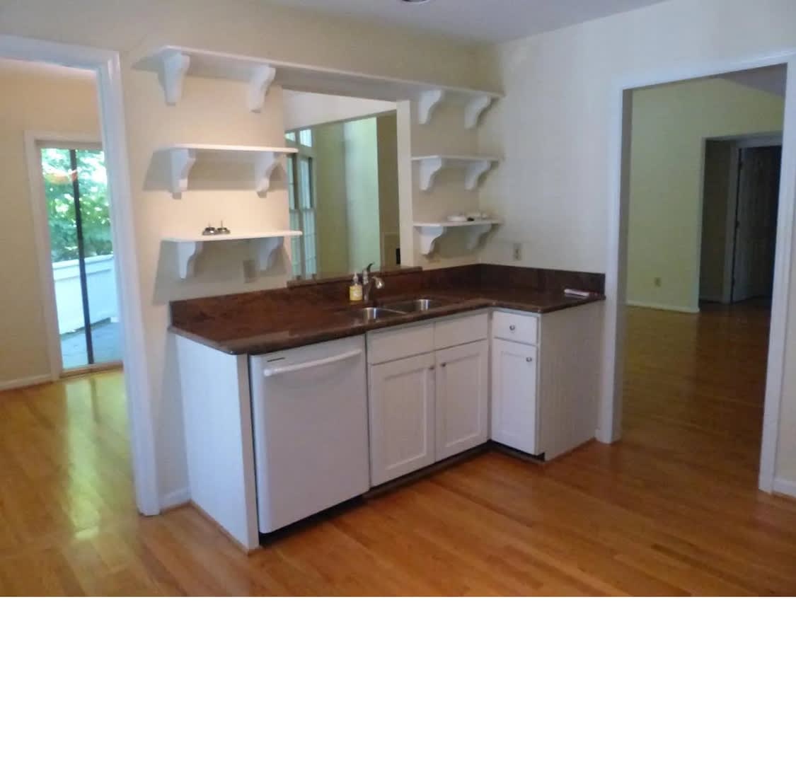 3 Bed 2 Bath In Desirable Kirkwood – photo 4