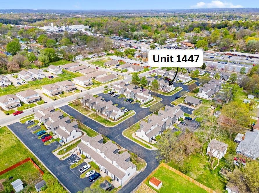 1447 E Oakwood Lane – photo 2