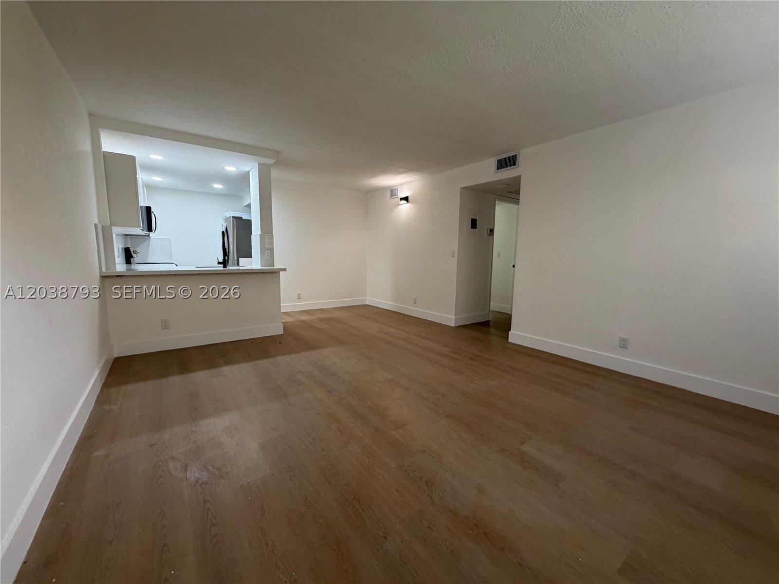 3540 N University Dr – photo 1