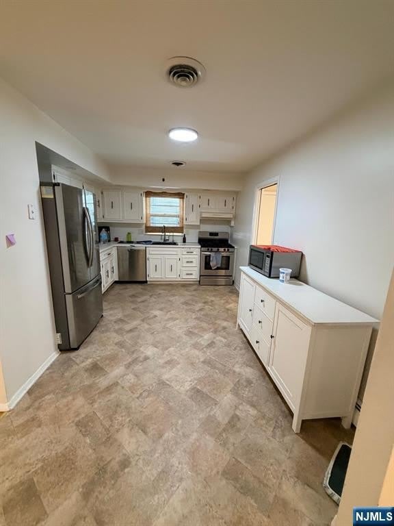 566 Anderson Avenue – photo 3