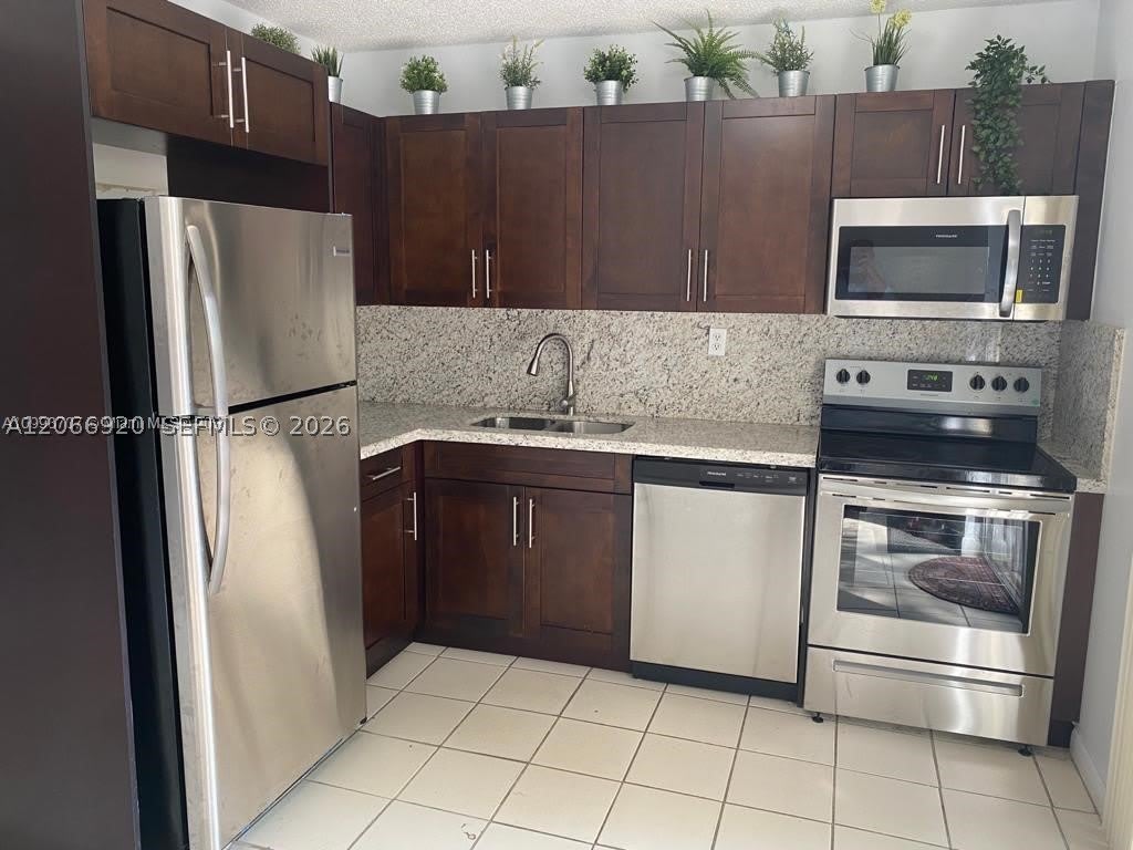 560 Nw 82Nd Pl – photo 5