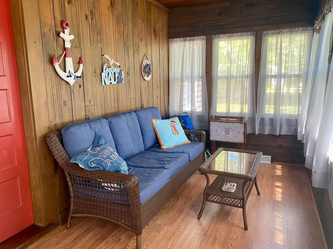6 Parkwood Road – photo 2