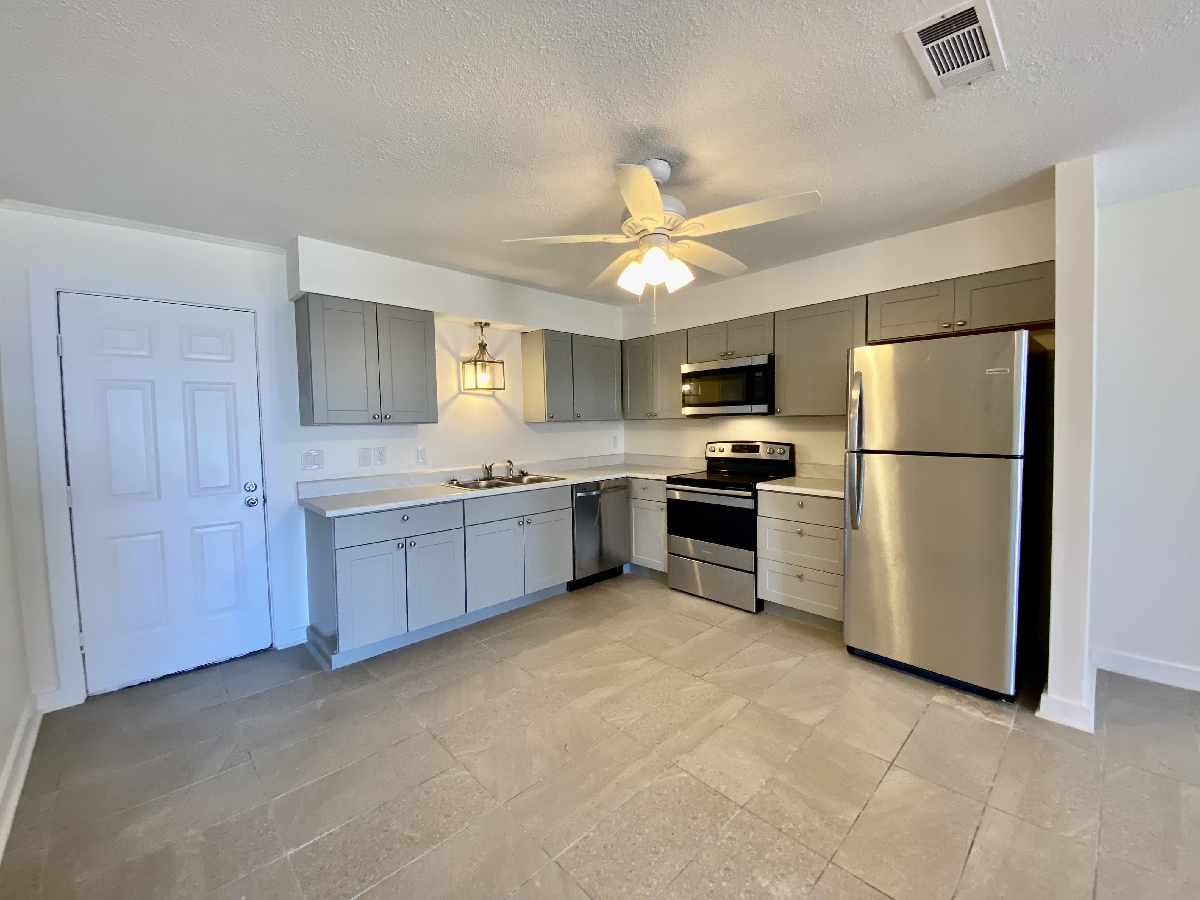 9557 Lillian Hwy – photo 1