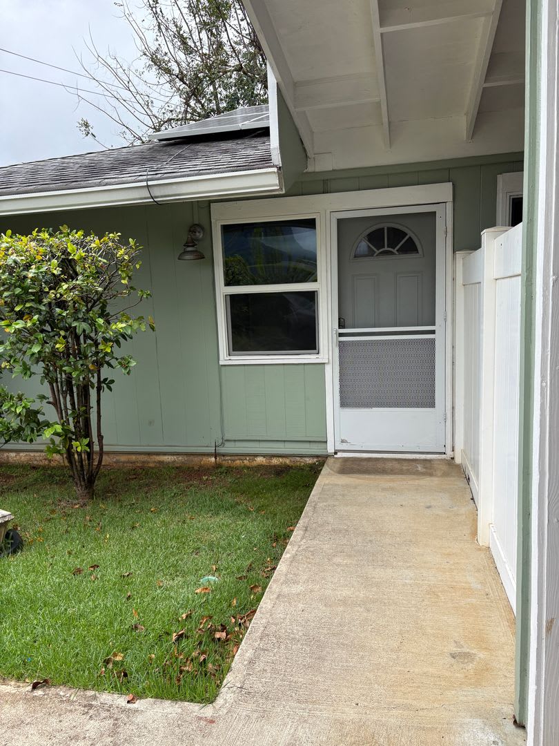 Cozy 3 bedroom 2 bath home in Kaneohe – photo 1