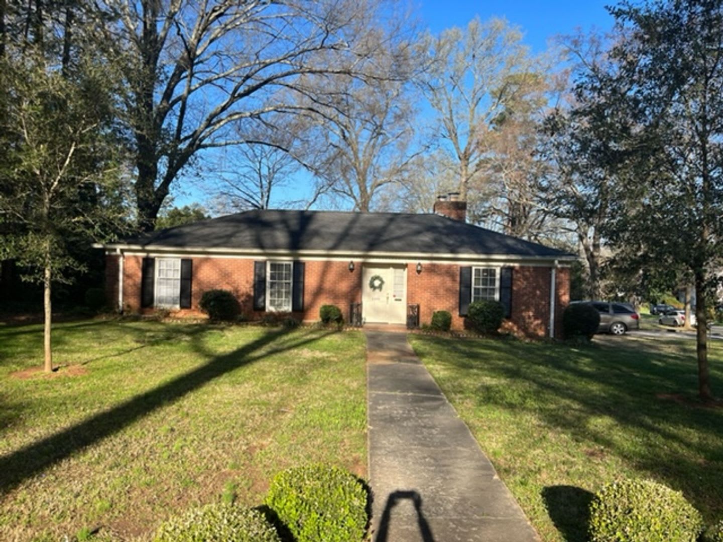 Lovely Three Bedroom Duplex in Myers Park! – photo 1