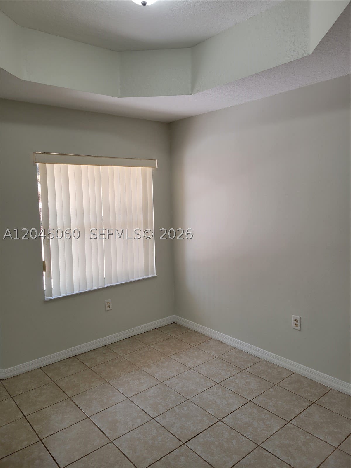 618 SW 106 AV – photo 2