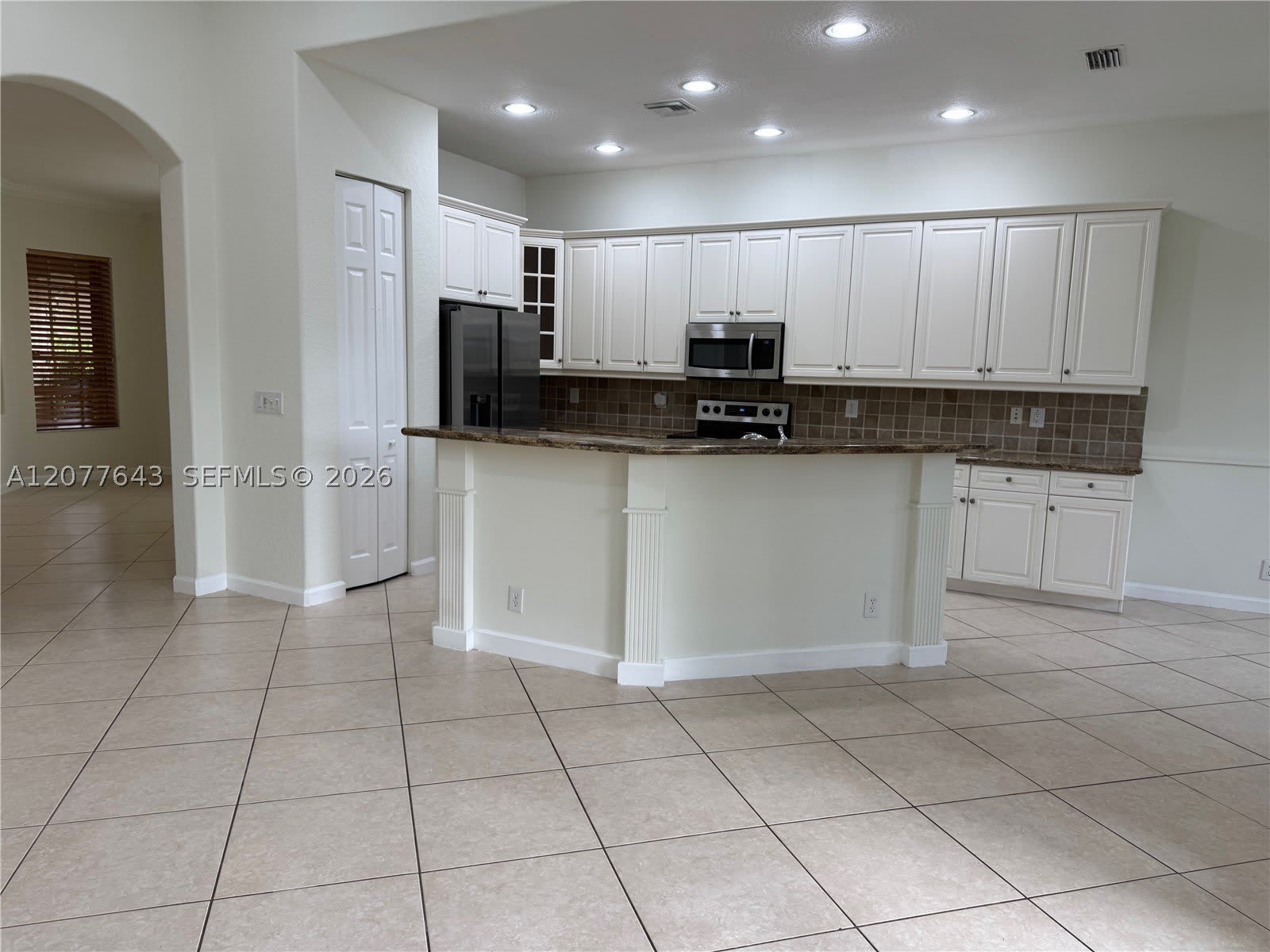 12400 NW 78th Mnr – photo 3