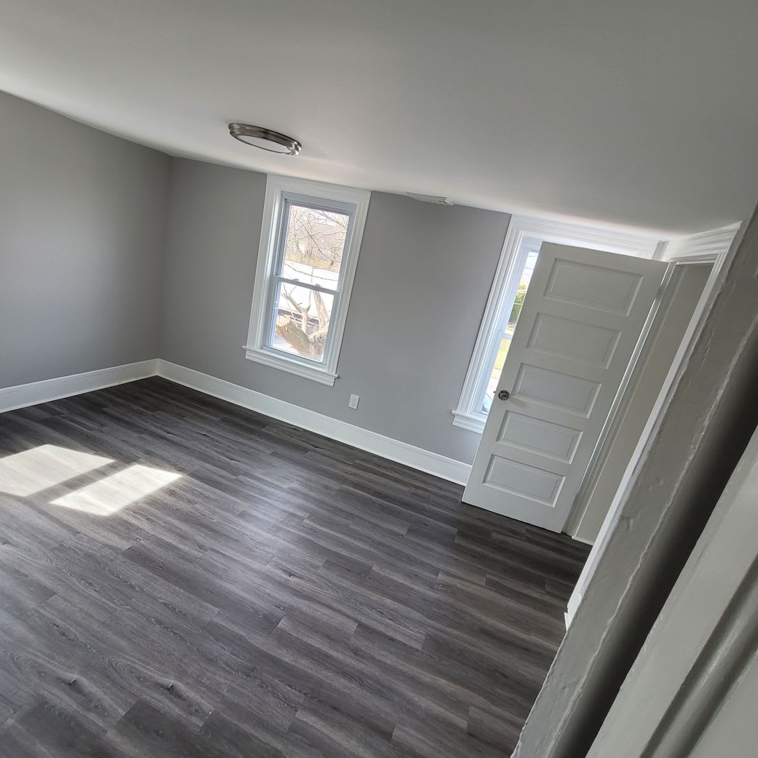 Newly Renovated 3 bedroom, 1.5 Bath House-Ready for move in! – photo 4