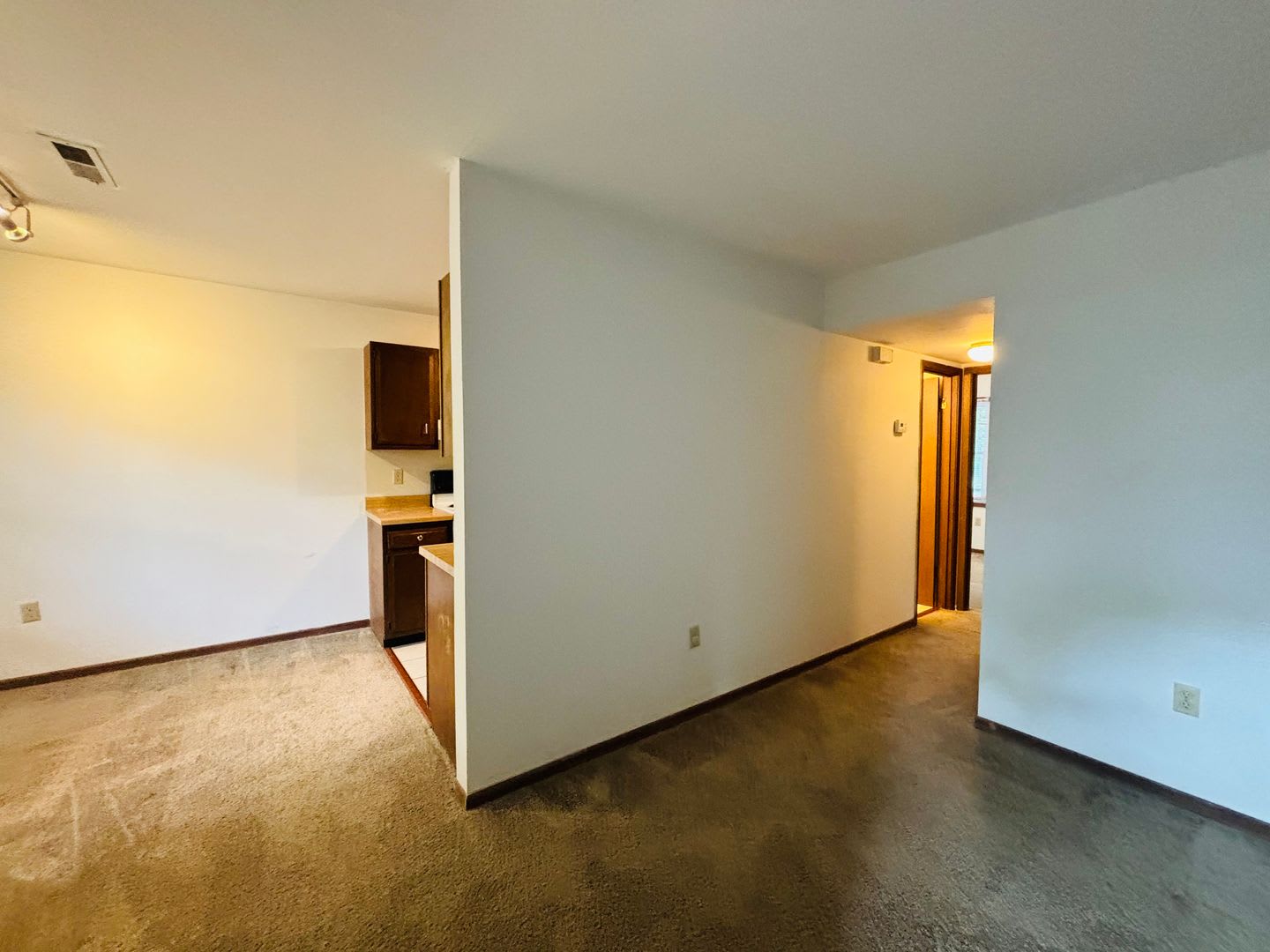 2 Bedroom 1 Bath Condo – photo 4