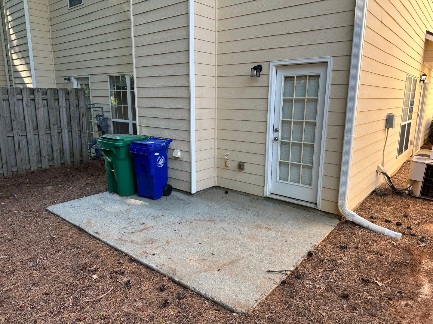 Great Location Like New Everything Stainless Appliances 1 Car Garage Hardwoods And Tile Flooring Must See – photo 5