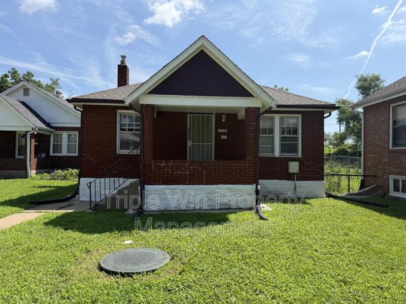 8530 Lowell St – photo 2