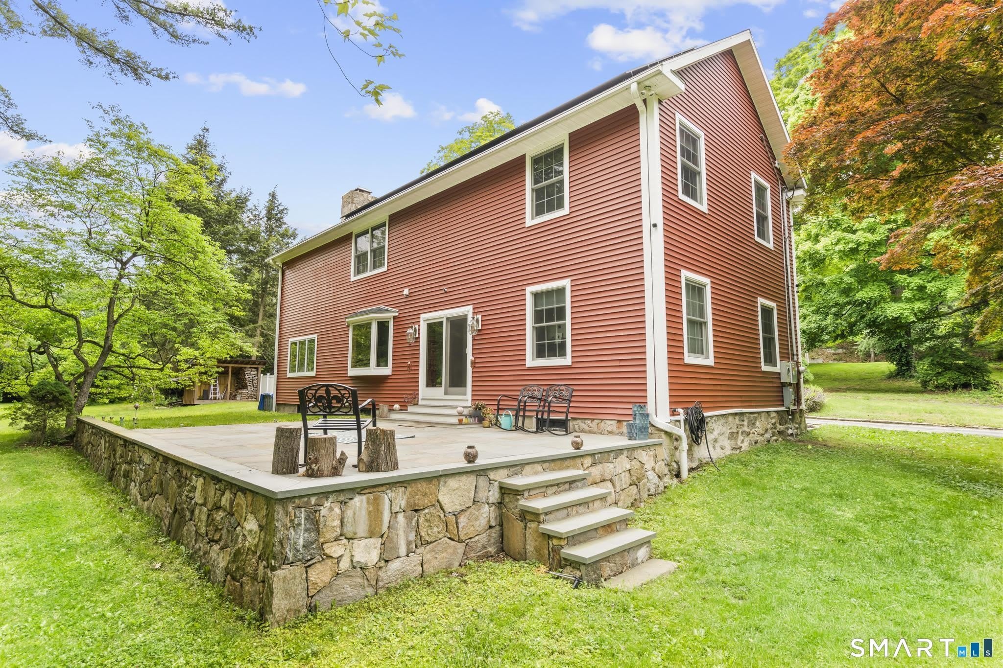 35 Armstrong Road – photo 3