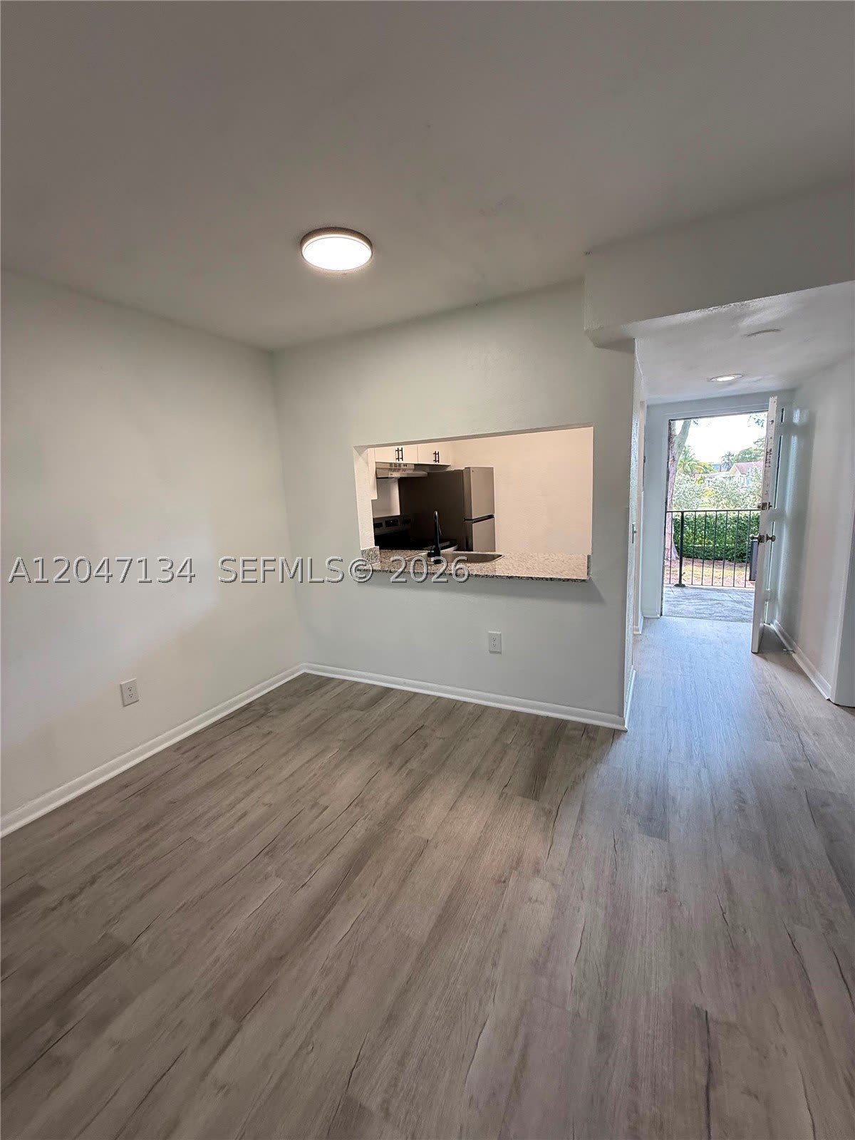 1205 NW 103rd Ln – photo 3