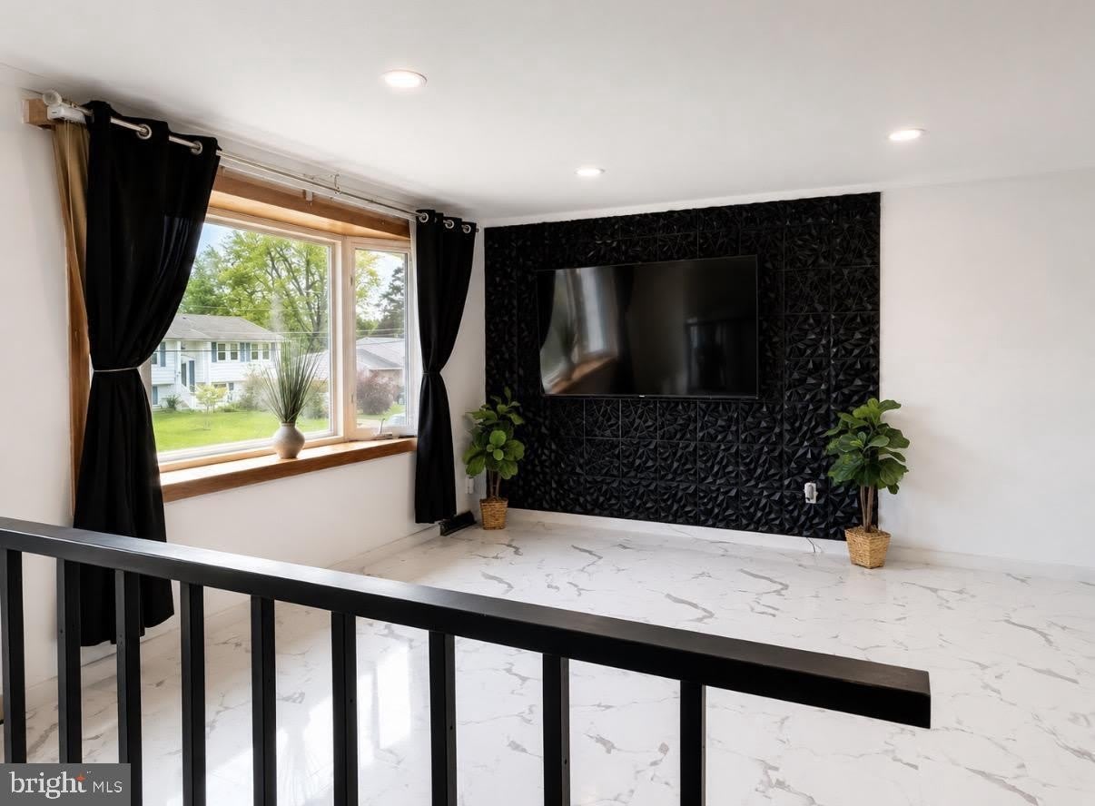 610 OGDEN Drive – photo 3