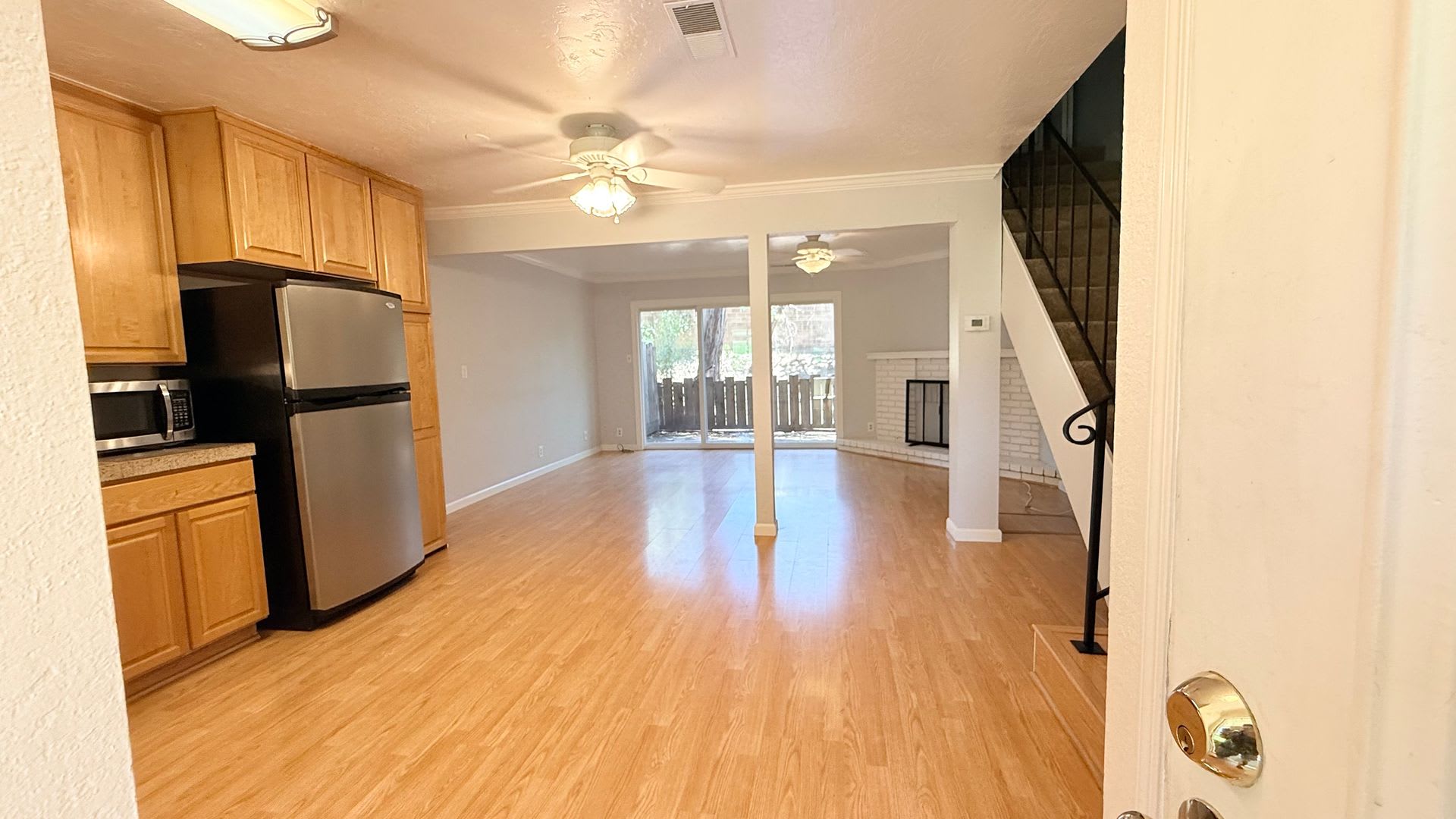 Charming 2BD/1.5BA, Two-Story Townhouse in West Side Danville, Near Downtown- Available NOW! – photo 2