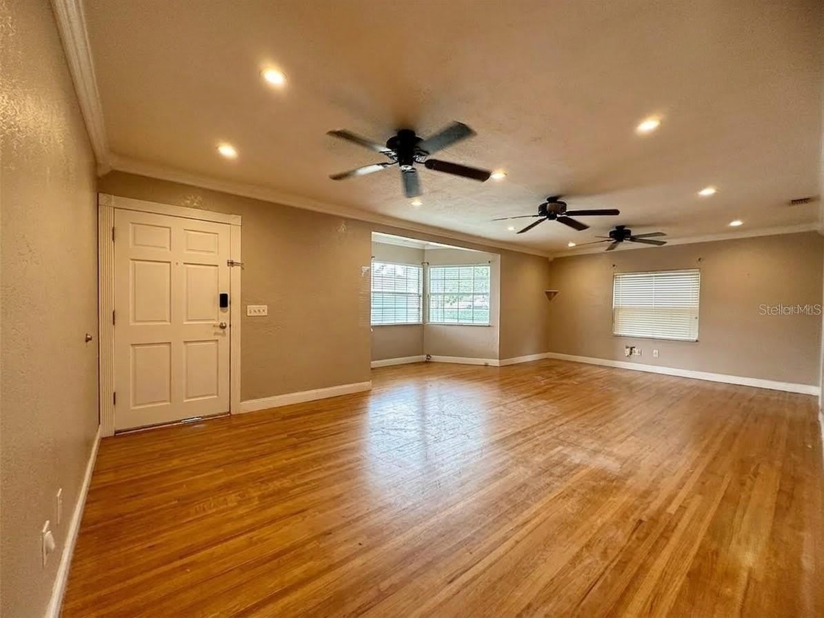 702 AVENUE H NE – photo 5