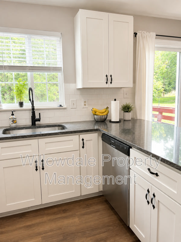 2140 Mariner circle – photo 3