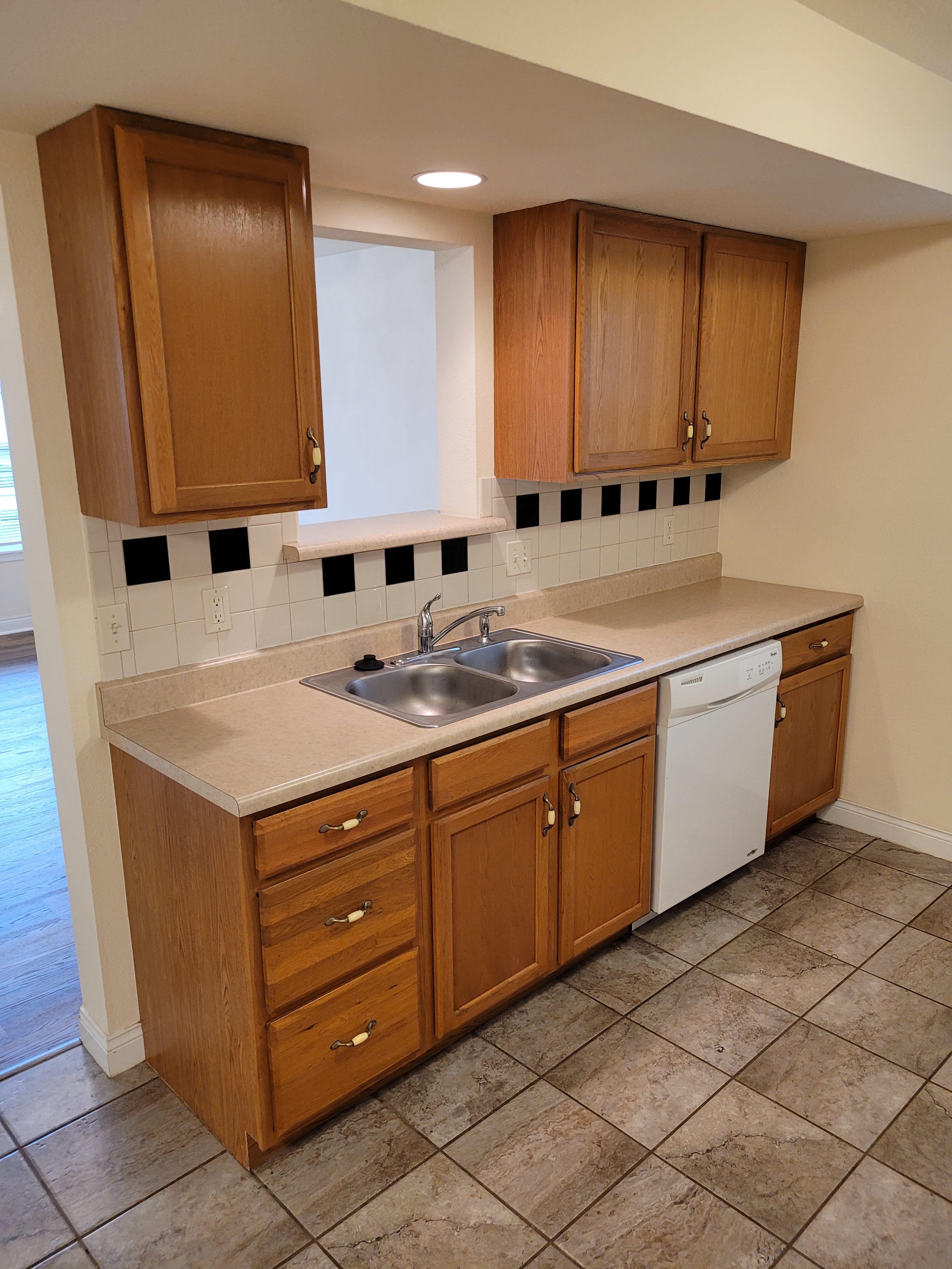 1302 Raleigh Drive – photo 4