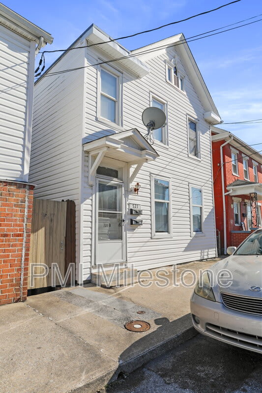 721 2Nd St – photo 3