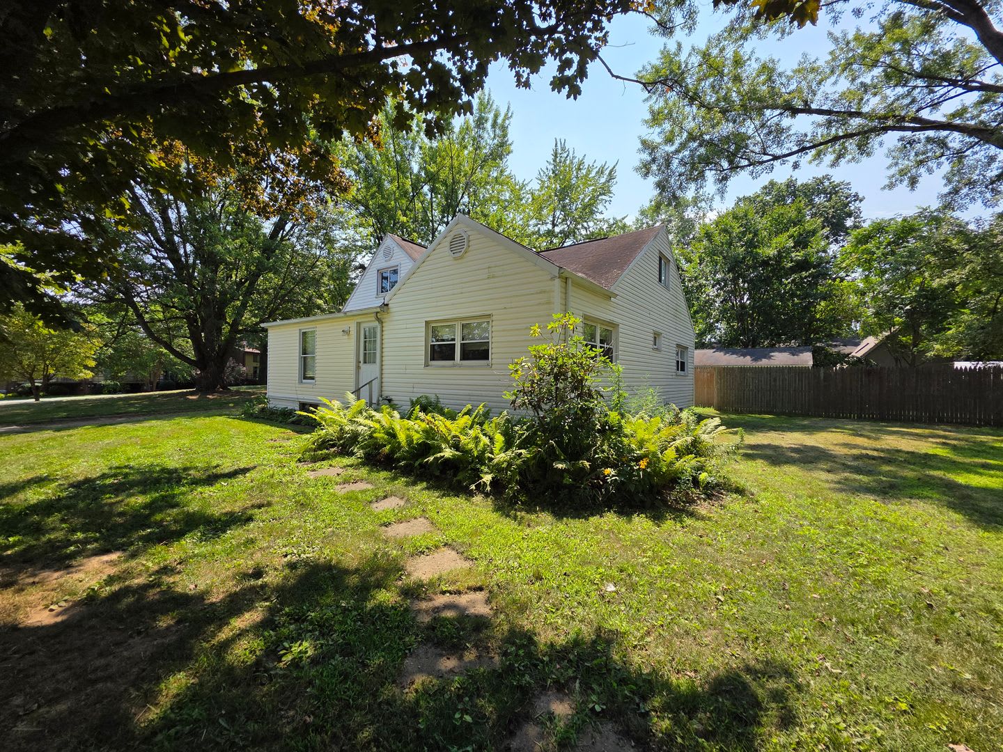 2164 Penguin Dr – photo 3
