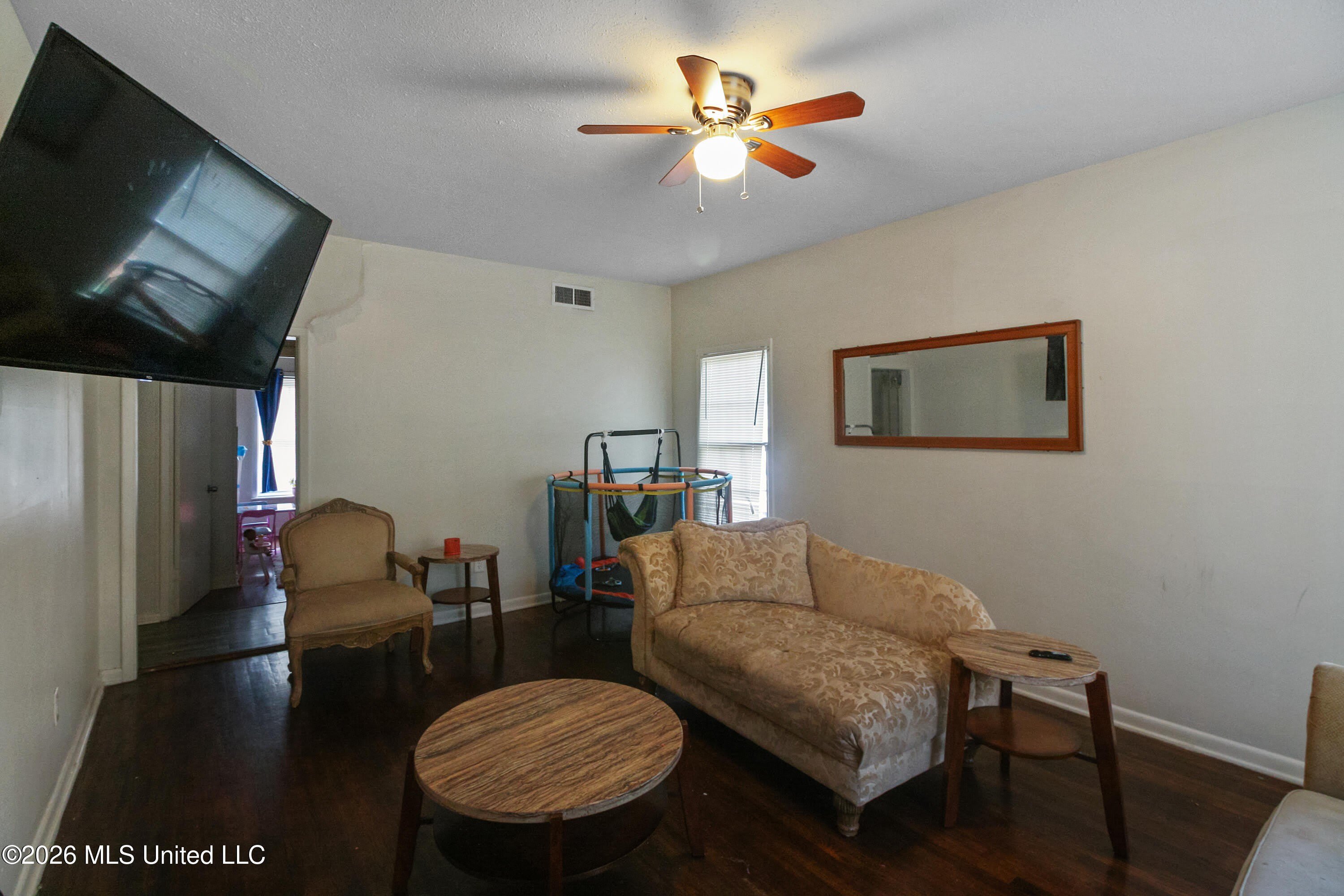 408 Northside Circle – photo 3