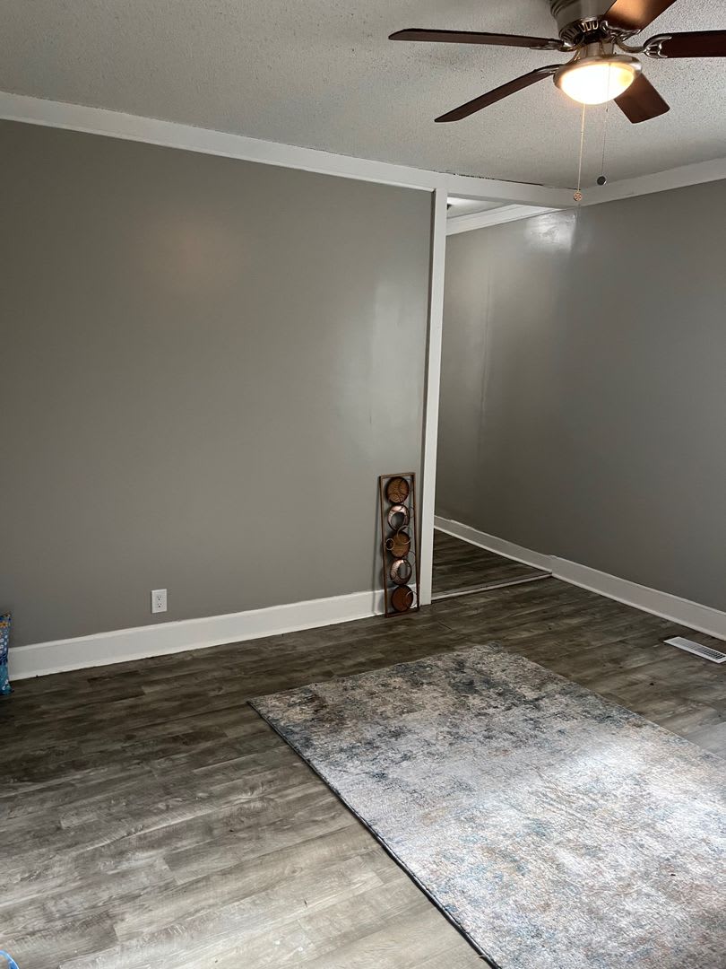 Coming Soon Spacious 2 Bed House Deposit Free Renting Option Thru Obligo Deposit Alternative Available – photo 5