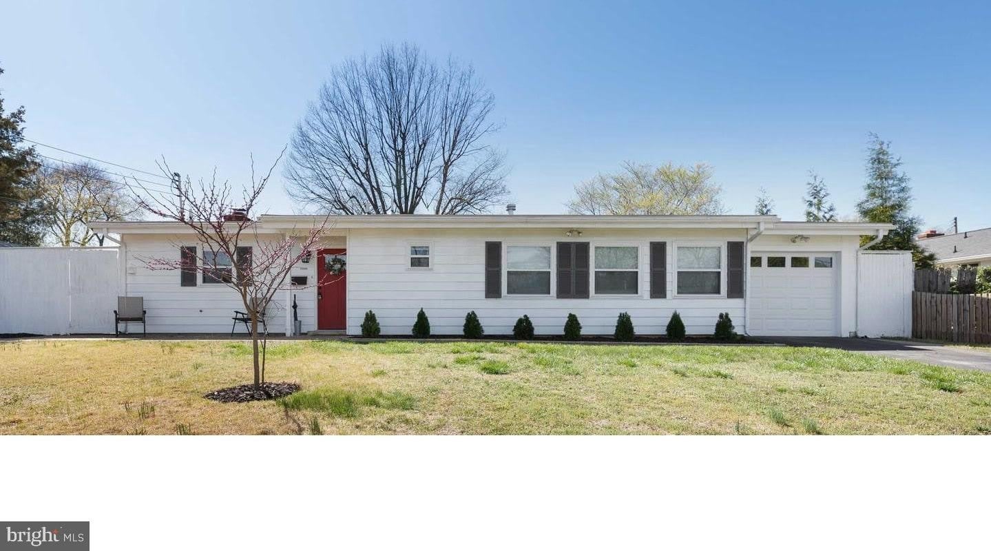 6226 APACHE Street – photo 1