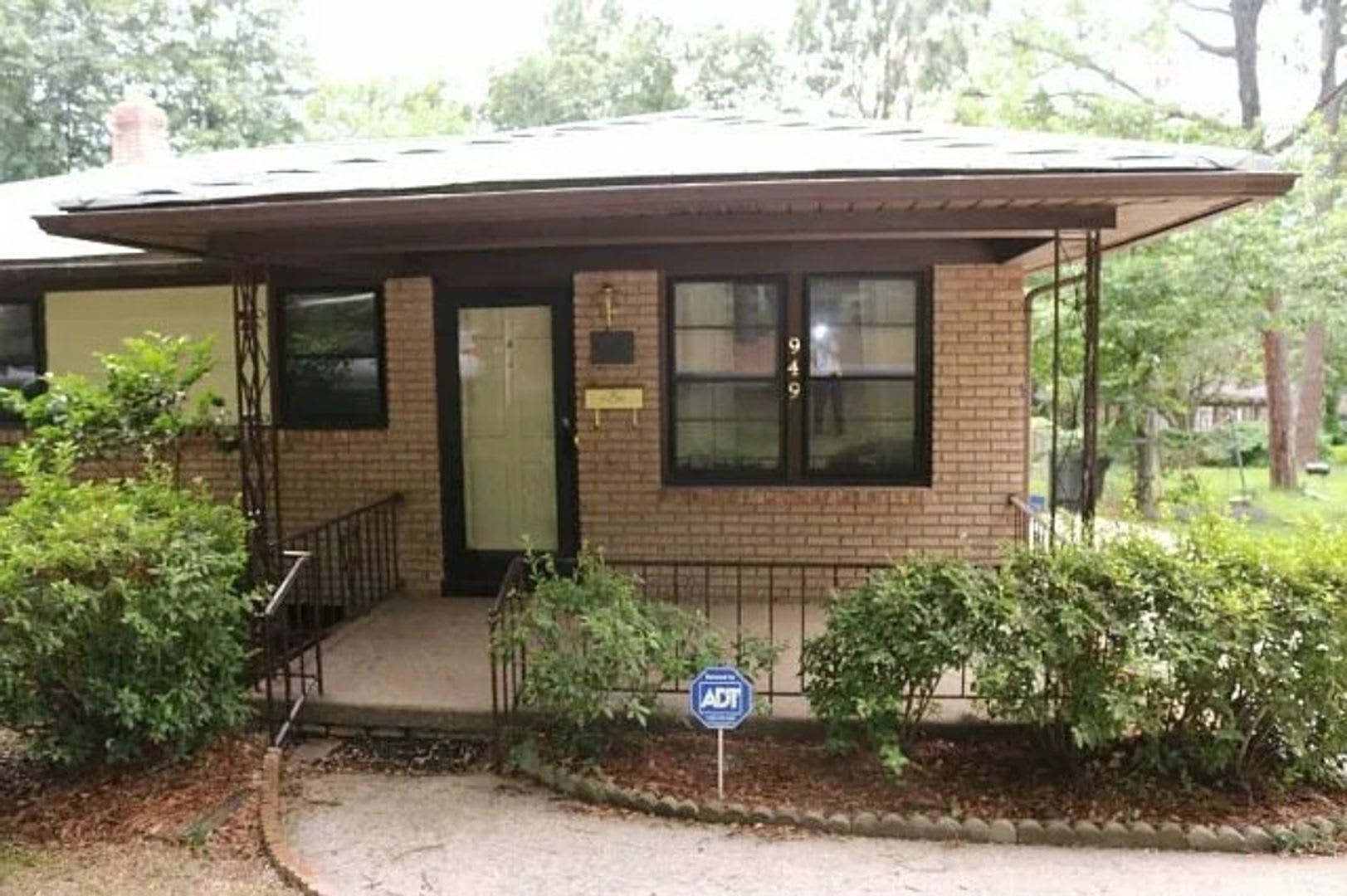 3 bedroom single level close to 5 points – photo 4