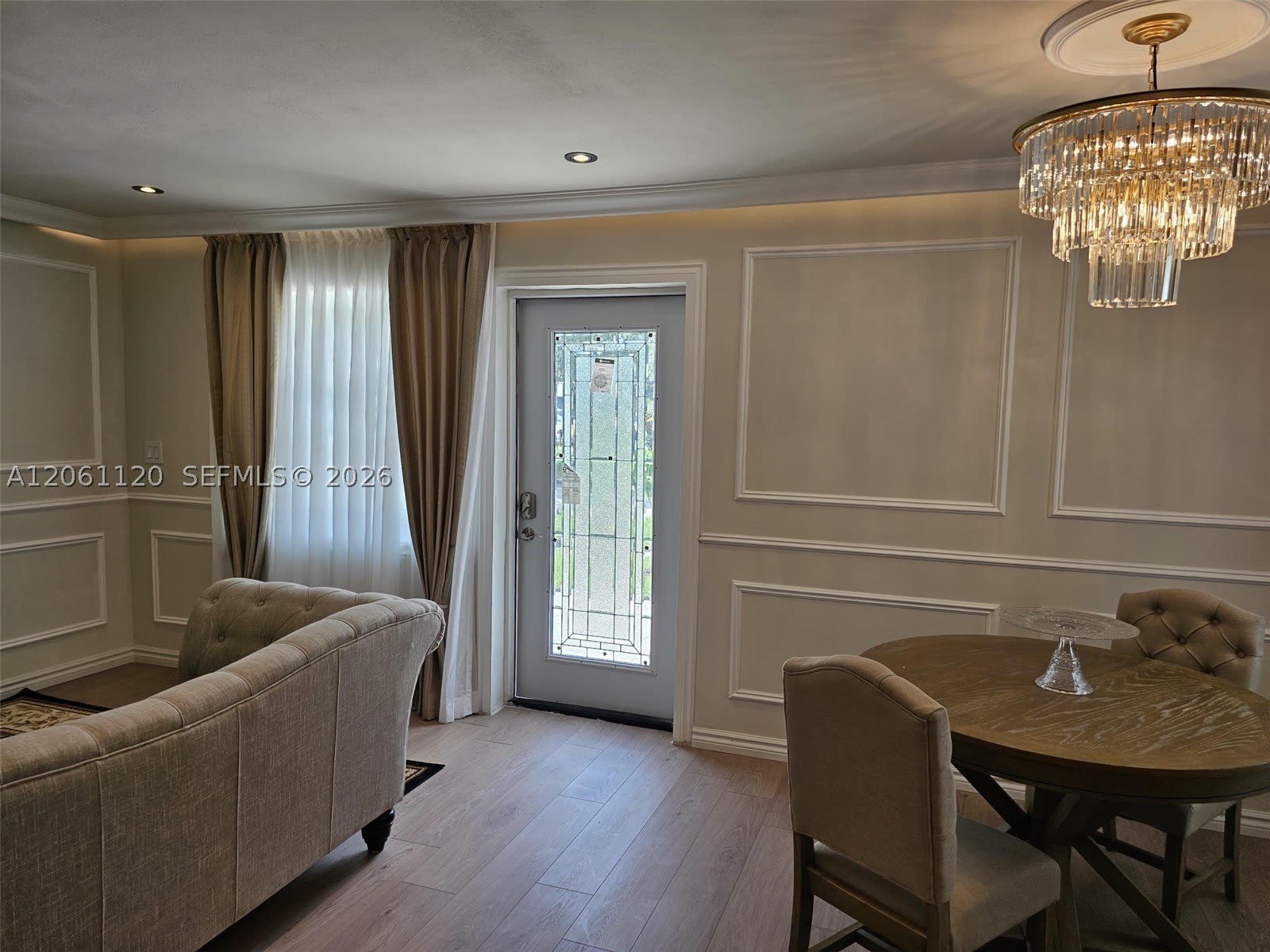609 NE 14th Ct – photo 4
