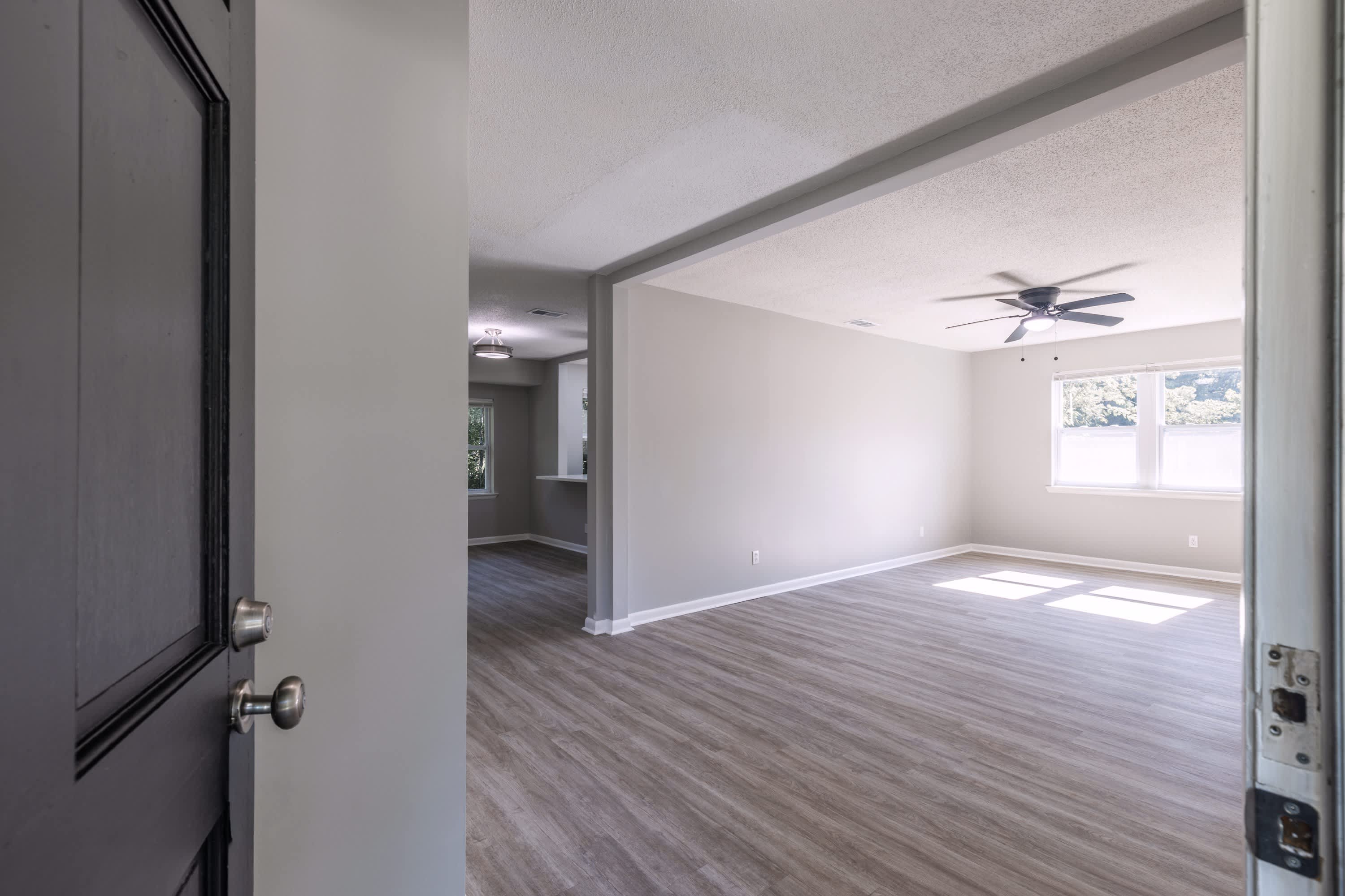 504 Heritage Dr – photo 5