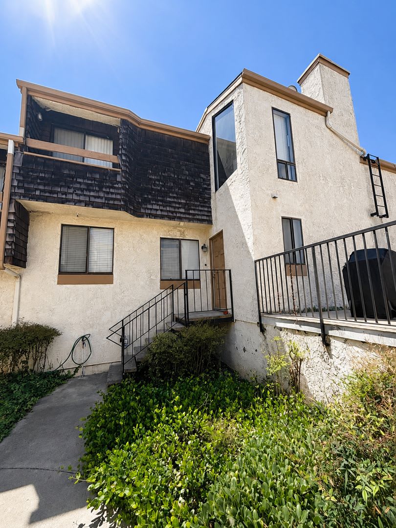 2 Bedroom Condo With 2 Car Garage In La Habra – photo 3