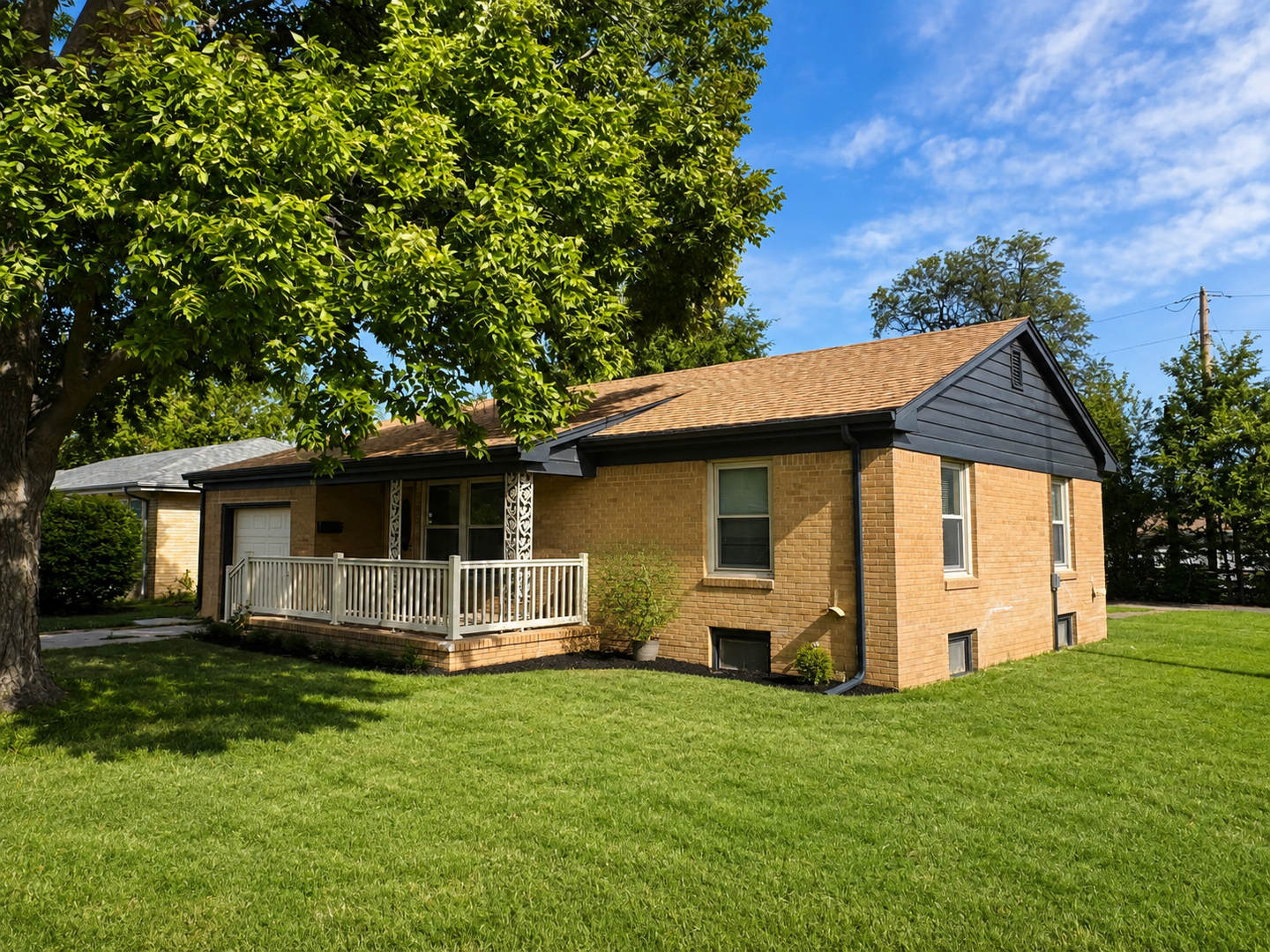 Spacious 2 Bedroom Home In Great Neighborhood – photo 1