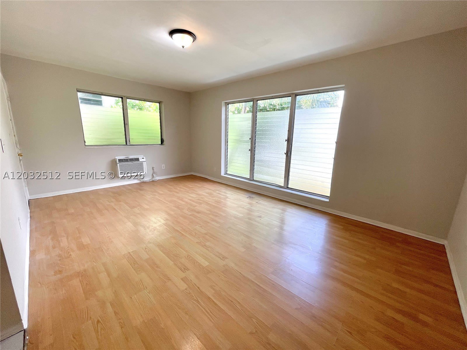 825 Euclid Ave – photo 3