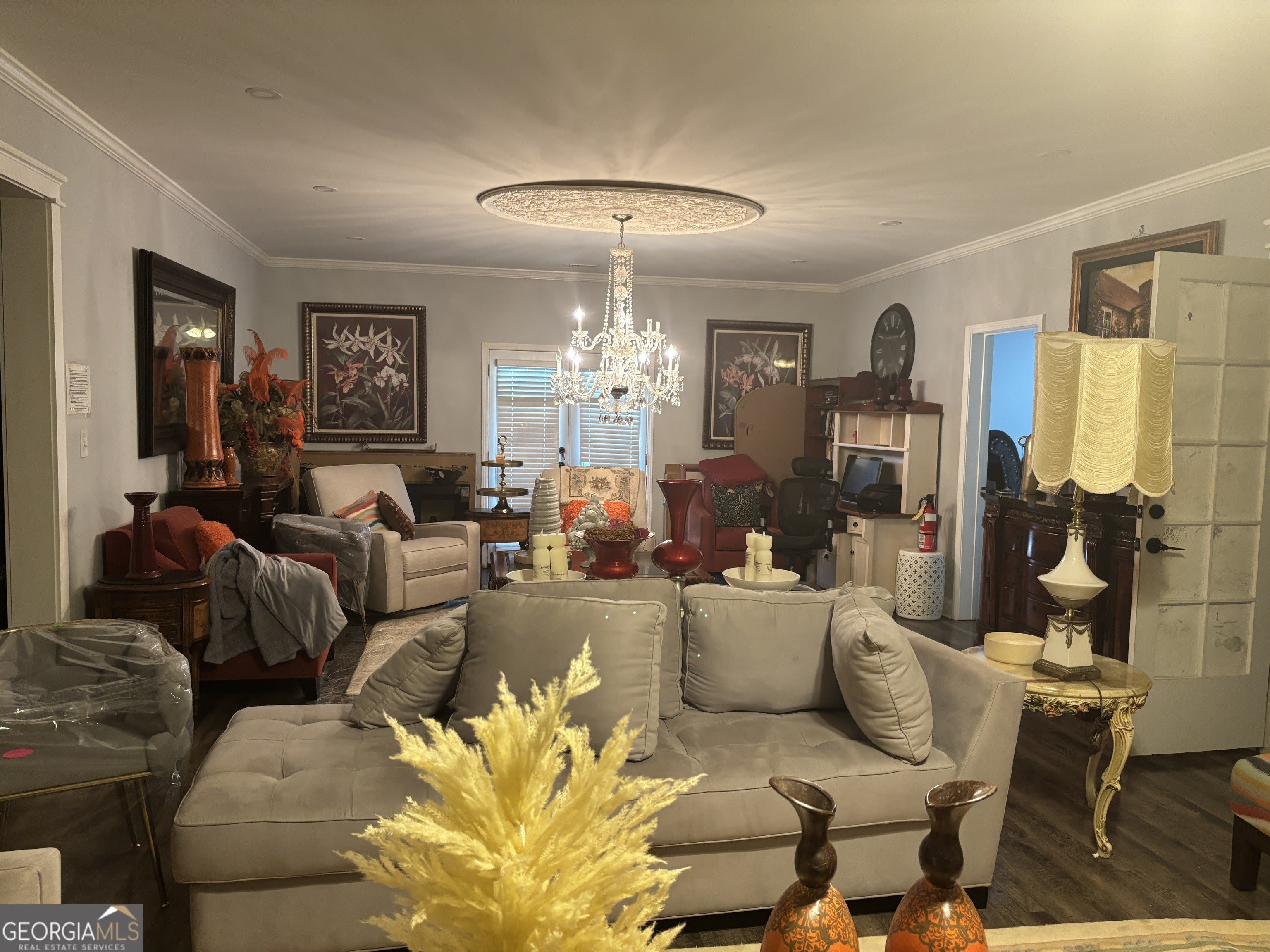341 Warick Place – photo 4