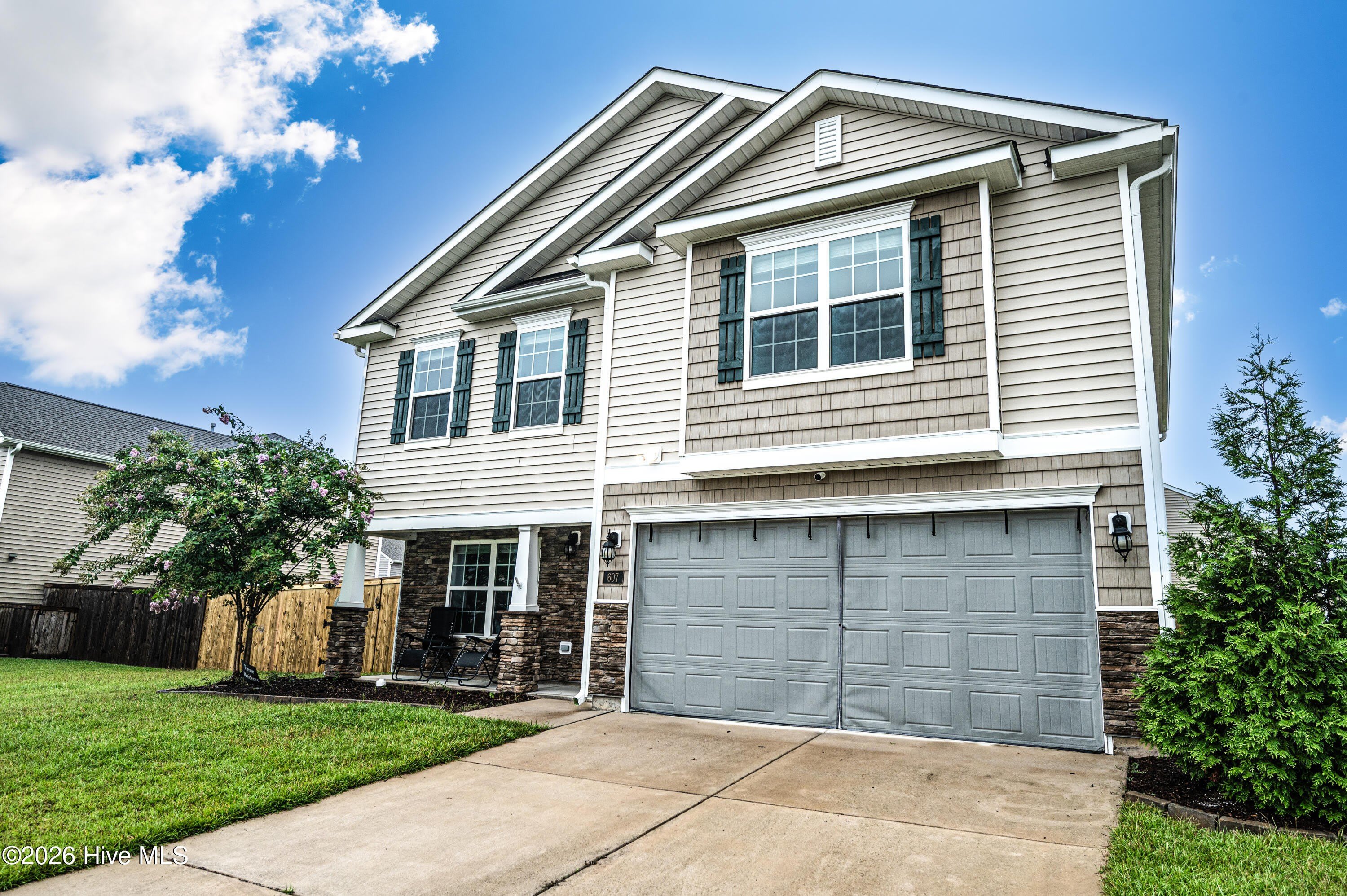 607 Ava Street – photo 3