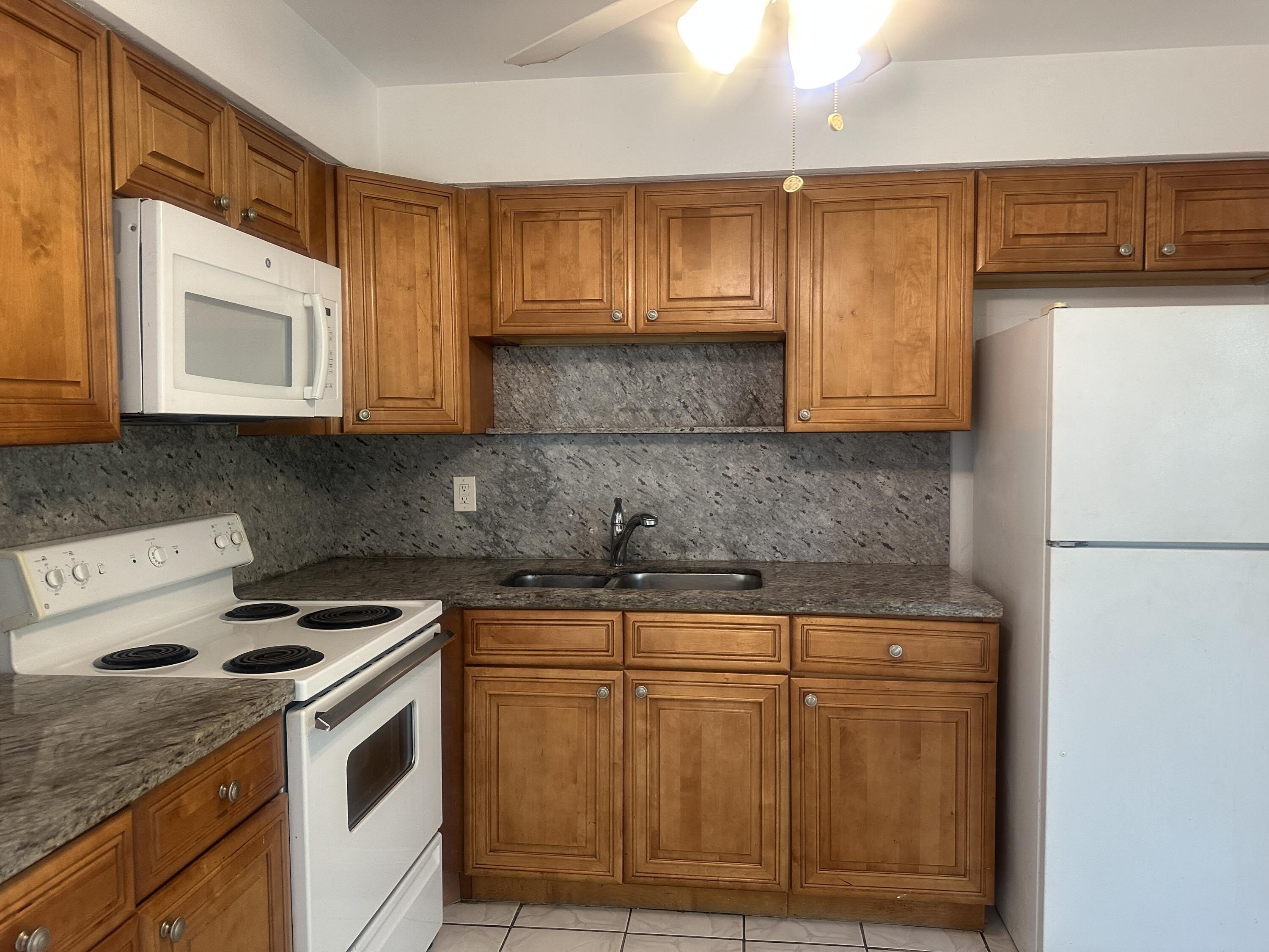 4120 NW 39TH Avenue – photo 4