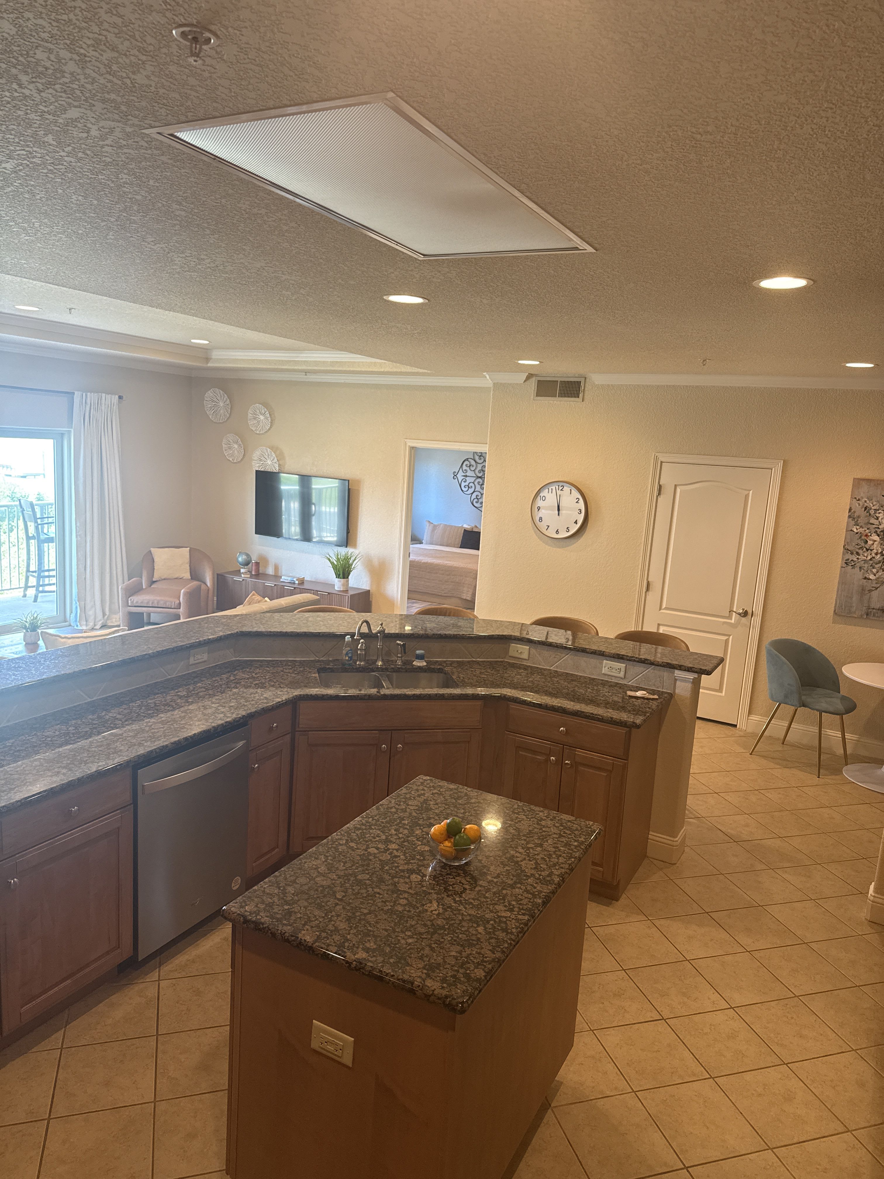 201 West Capricorn Drive – photo 5