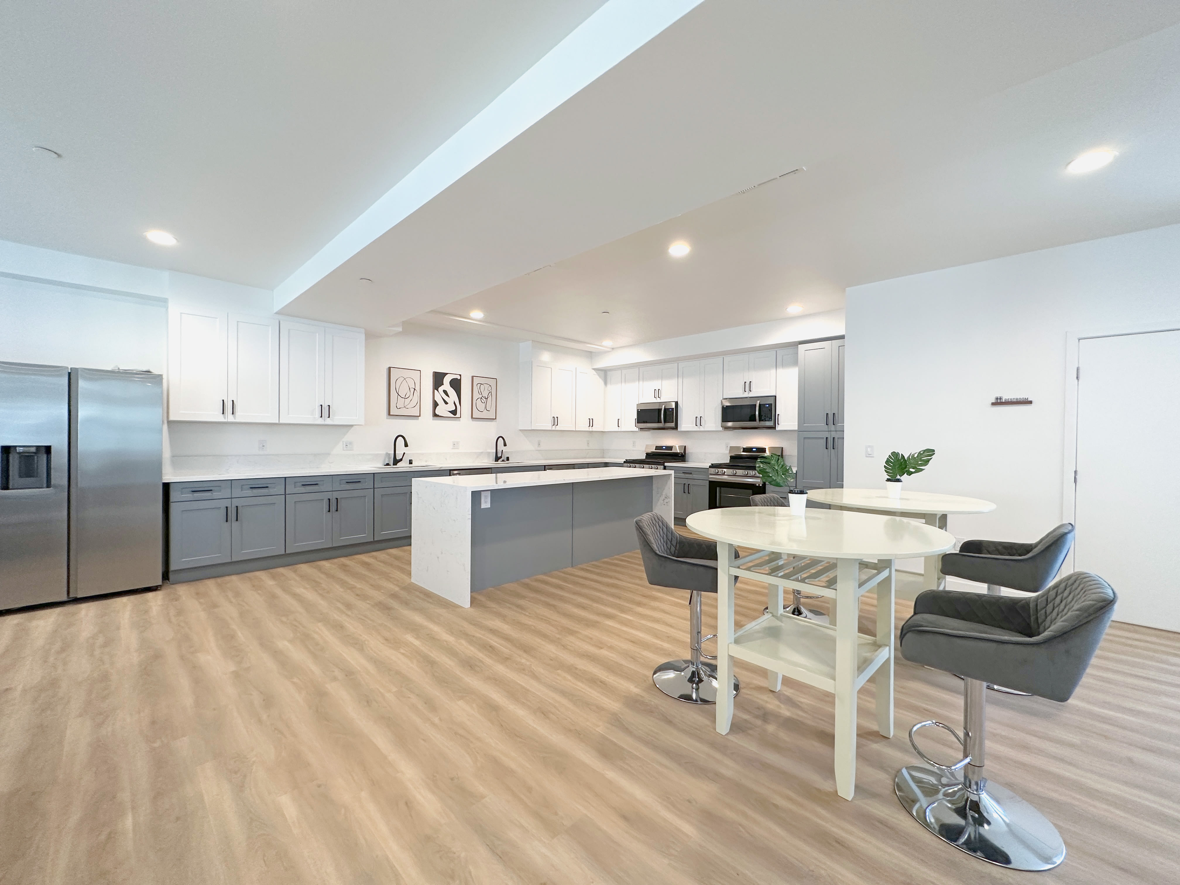 1654 W 35th Street – photo 5