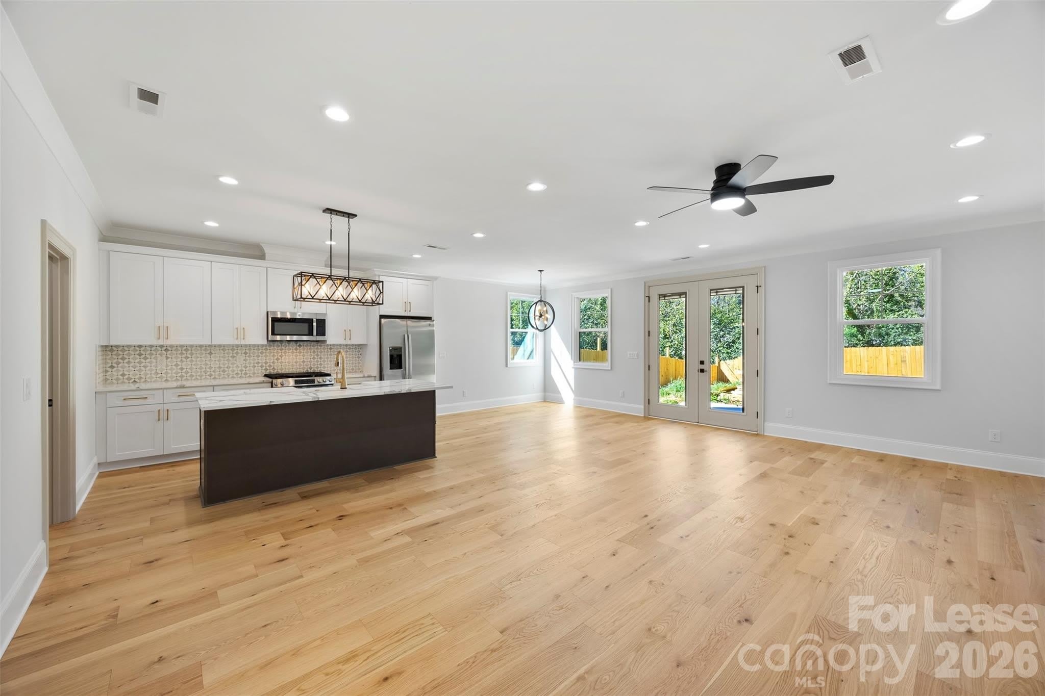 1329 Condon Street – photo 4